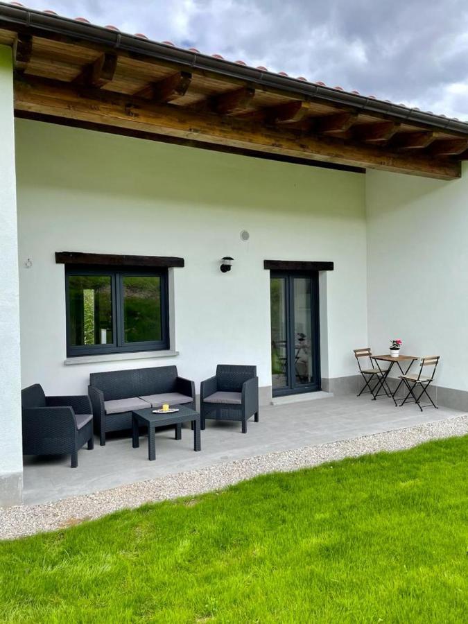 Apartamentos Los Manzanos Ribadesella Esterno foto